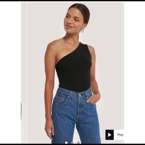 SOLD - NA-KD One Shoulder Singlet Top - NWT!!